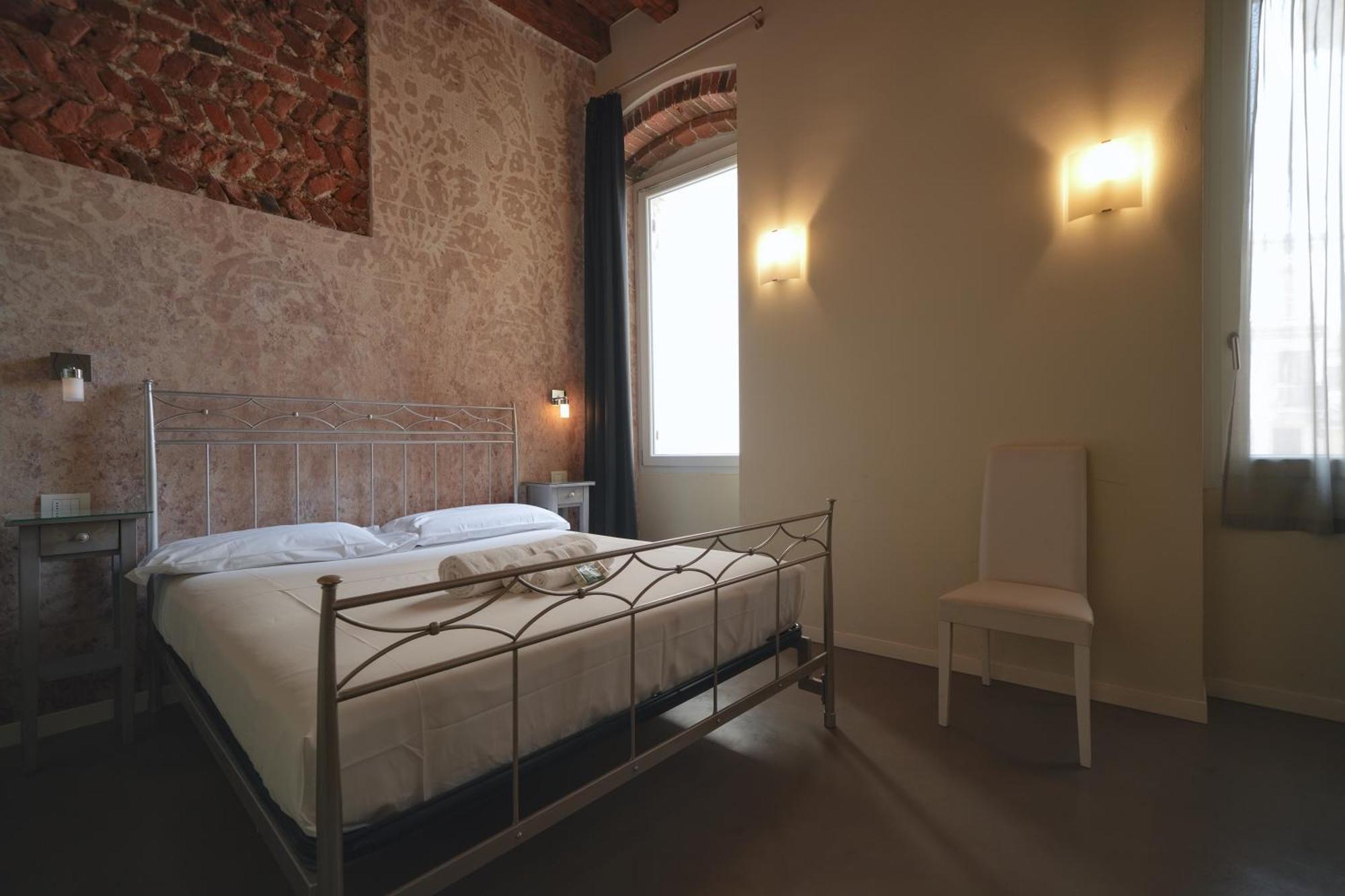 Palazzo Di Giulietta - Juliet's Palace Verona